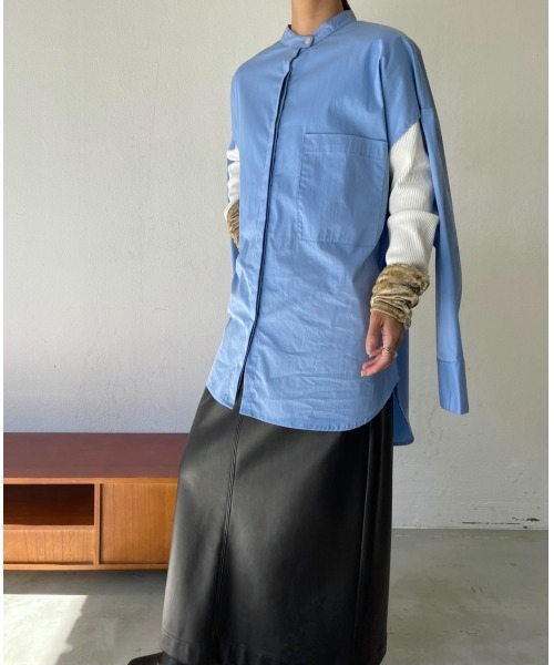 Solace（ソレイス）の「ショルダースリットバンドカラーシャツ/solace（シャツ/ブラウス・レディース・ホワイト/ブルー/グリーン・FREE）」の2枚目の写真