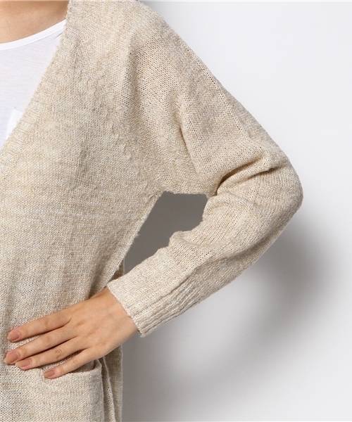 LBC(エルビーシー)の「7G杢ブークレービッグカーディガン(カーディガン/ボレロ・レディース・オフホワイト/アッシュグレー/ワインレッド・MEDIUM)」の4枚目の写真