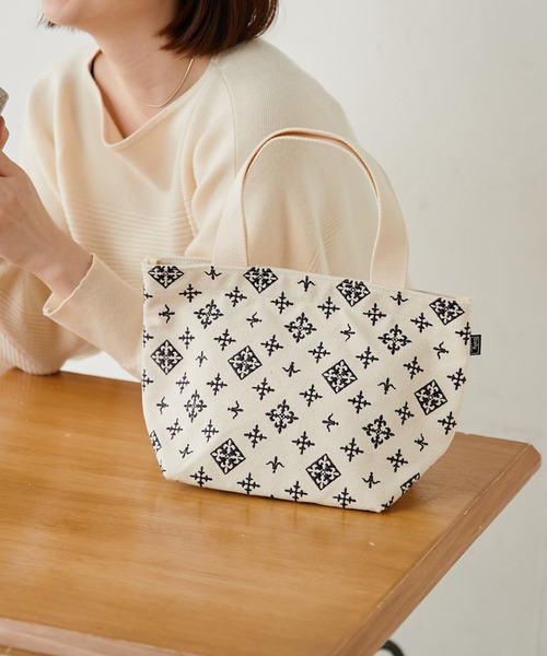 デイリーラシット　バッグ　トート　モノグラム　刺繍　鞄　茶色　キルティング 秋冬先取り♪ キルティング加工エブリデイバッグ | ラシット