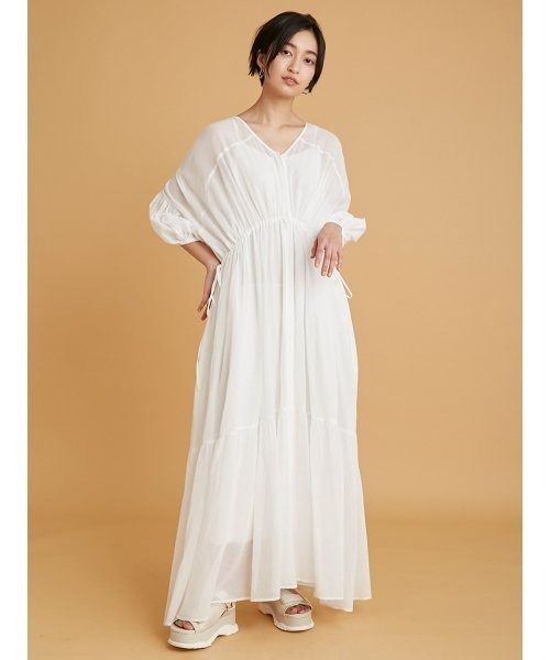 emmi（エミ）の「【emmi yoga】Select by aya yoga シフォンワンピース（ワンピース・レディース・オレンジ/アイボリー・1/0）」の4枚目の写真