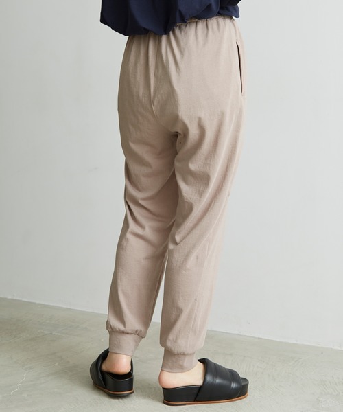 note et silence （ノートエシロンス）の「◇ハイト天竺ハイウェット　ルーズイージーパンツ（その他パンツ・レディース・グレー/ブルー/ホワイト/チャコールグレー・FREE）」の7枚目の写真