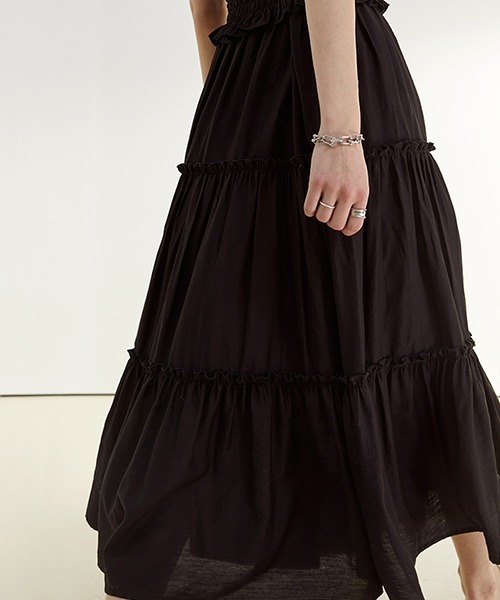 Fano Studios】Square collar no sleeve & pleated skirt