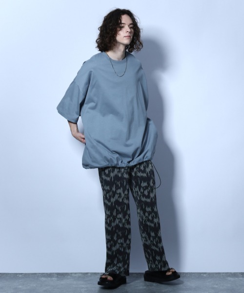 HARE(ハレ)の「アブストラクトストライププリーツパンツ(HARE)(その他パンツ・メンズ・ホワイト系その他/ブラック系その他/レッド系その他・FREE)」の4枚目の写真