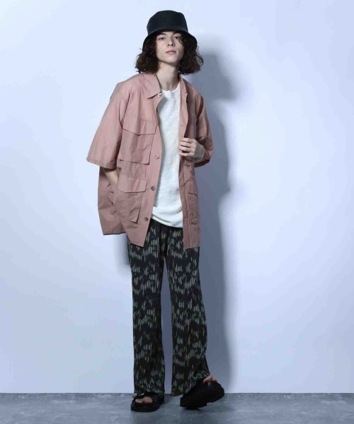 HARE(ハレ)の「アブストラクトストライププリーツパンツ(HARE)(その他パンツ・メンズ・ホワイト系その他/ブラック系その他/レッド系その他・FREE)」の6枚目の写真