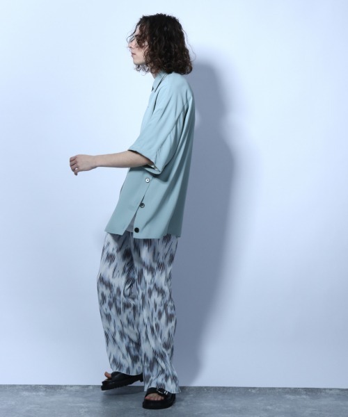 HARE(ハレ)の「アブストラクトストライププリーツパンツ(HARE)(その他パンツ・メンズ・ホワイト系その他/ブラック系その他/レッド系その他・FREE)」の10枚目の写真