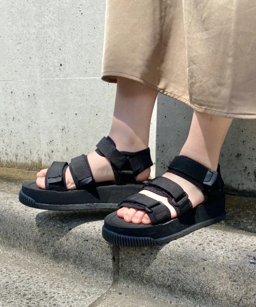 nemne store(ネンネストア)の「まったりするバックルベルトスポサン(サンダル・レディース・ホワイト/ブラック/グレー/カーキ・SMALL/MEDIUM/LARGE)」の8枚目の写真
