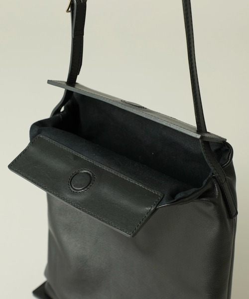 MARROW（マロウ）の「【MARROW(マロー)】ソフトボックス/MA-AC1301（ショルダーバッグ・レディース・ブラック/アイボリー・FREE）」の7枚目の写真