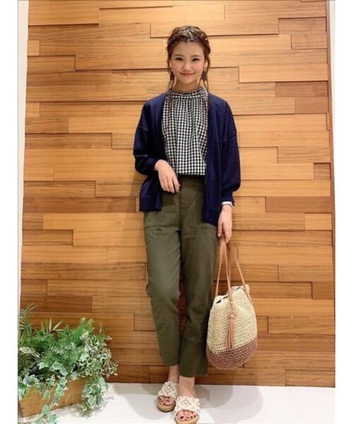 SHOO・LA・RUE（シューラルー）の「◆【SS-4L】ひんやり麻混ストレッチベイカーパンツ（その他パンツ・レディース・カーキ/サンドベージュ/ダークネイビー・10/01/02/03/04/05/06）」の4枚目の写真