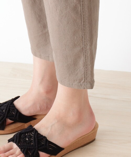 SHOO・LA・RUE（シューラルー）の「◆【SS-4L】ひんやり麻混ストレッチベイカーパンツ（その他パンツ・レディース・カーキ/サンドベージュ/ダークネイビー・10/01/02/03/04/05/06）」の15枚目の写真