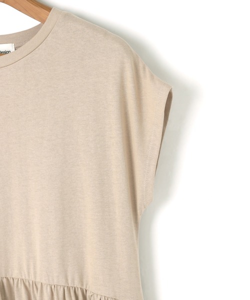 andme(アンドミー)の「コットンフレンチスリーブフレアTシャツワンピース(ワンピース・レディース・オフホワイト/チャコールグレー/ブラック/ライトブラウン/ベージュ・M)」の10枚目の写真