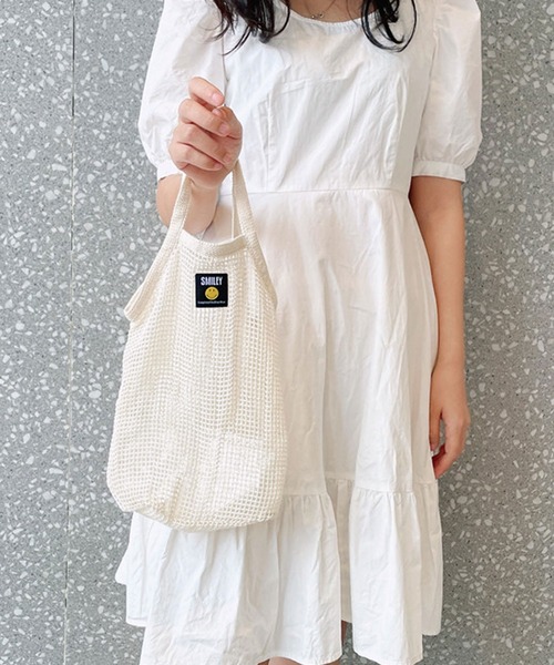 shopnikoniko（ショップニコニコ）の「軽量メッシュバッグ（ハンドバッグ・レディース・アイボリー/ピンク/ブルー/ブラック・フリー）」の2枚目の写真