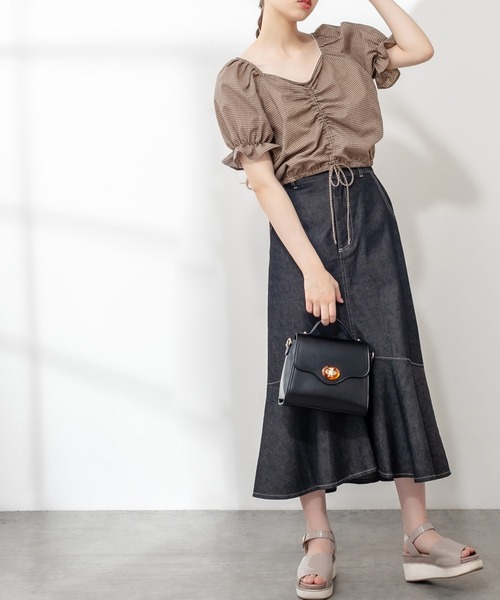 OLIVE des OLIVE（オリーブデオリーブ）の「多幸感クロップド胸くしゅブラウス（シャツ/ブラウス・レディース・ブラウン/オフホワイト/サックスブルー・FREE）」の7枚目の写真