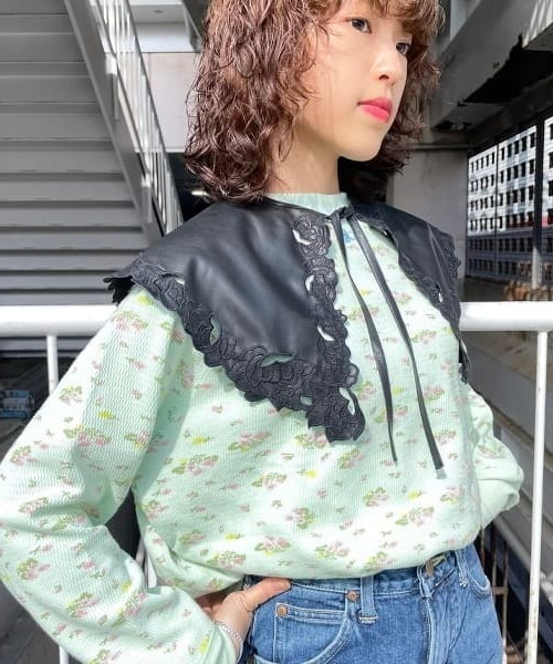 Ray BEAMS（レイビームス）の「Ray BEAMS / フェイクレザー カットワーク 付け襟（付け襟・レディース・ブラック/ナチュラル・ONE SIZE）」の17枚目の写真