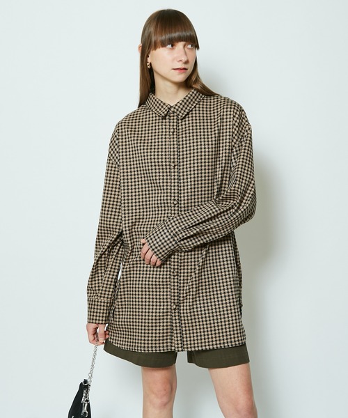 SUPERTHANKS（スーパーサンクス）の「【SUPERTHANKUS/スーパーサンクス】COVERED BUTTON LONG SHIRT/カバードロングシャツ（シャツ/ブラウス・レディース・グレー/モカ・SMALL）」の2枚目の写真