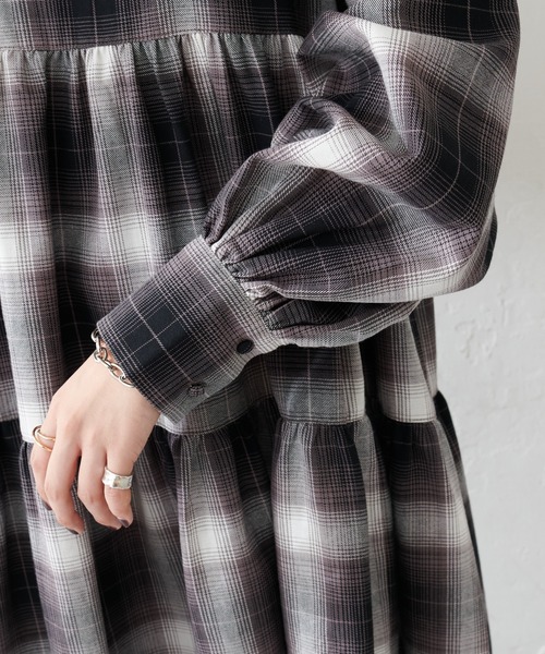 DISCOAT（ディスコート）の「オンブレチェックワンピース（ワンピース・レディース・ブラック/ブラウン・FREE）」の12枚目の写真