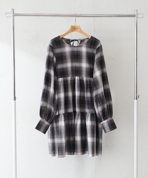 DISCOAT（ディスコート）の「オンブレチェックワンピース（ワンピース・レディース・ブラック/ブラウン・FREE）」の19枚目の写真
