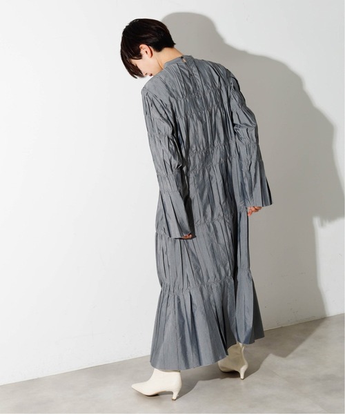 JOURNAL STANDARD（ジャーナルスタンダード）の「【KIARIS vintage ＆ closet × JOURNAL STANDARD】ランダムプリーツドレス◆（ワンピース・レディース・ブラック/グレー・FREE）」の5枚目の写真