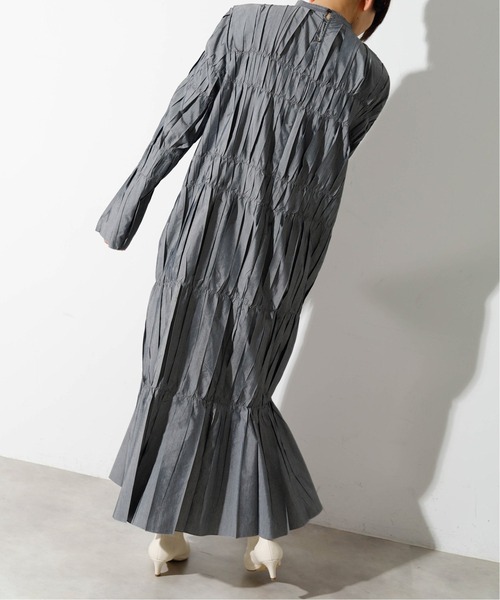 JOURNAL STANDARD（ジャーナルスタンダード）の「【KIARIS vintage ＆ closet × JOURNAL STANDARD】ランダムプリーツドレス◆（ワンピース・レディース・ブラック/グレー・FREE）」の17枚目の写真