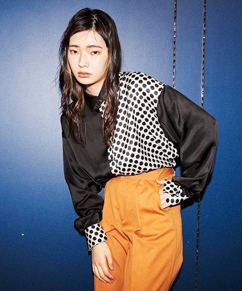 lautreamont BLEUBLANC（ロートレアモンブルーブラン）の「<lautreamont BLEUBLANC>バイカラードットシャツ≪洗濯機で洗える≫（シャツ/ブラウス・レディース・ブラック系その他/アイボリー・9号）」の22枚目の写真