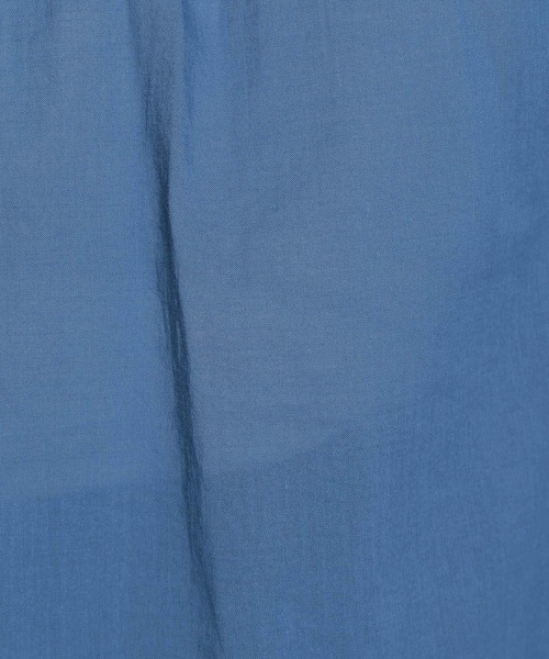 niko and...（ニコアンド）の「【9/2 ヒルナンデスOA放映アイテム】80ボイルタックロングスリーブチュニックシャツ（シャツ/ブラウス・レディース・オフホワイト/ブルー/スモーク・MEDIUM/LARGE）」の16枚目の写真