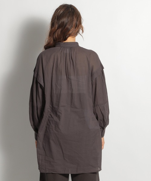 niko and...（ニコアンド）の「【9/2 ヒルナンデスOA放映アイテム】80ボイルタックロングスリーブチュニックシャツ（シャツ/ブラウス・レディース・オフホワイト/ブルー/スモーク・MEDIUM/LARGE）」の15枚目の写真