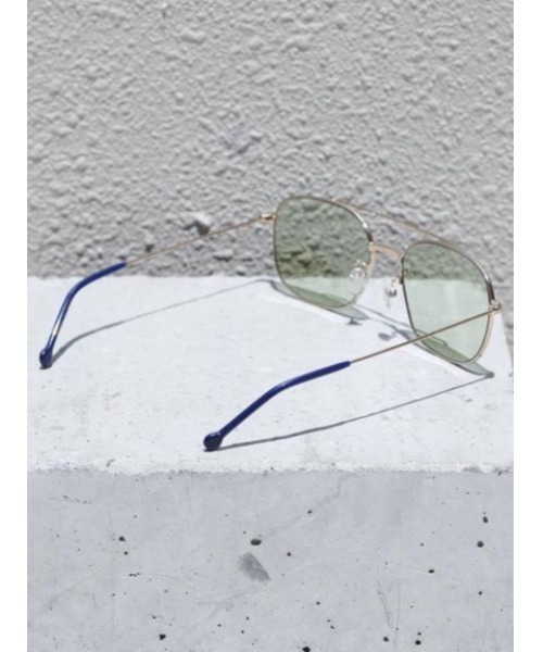 VERYNERD(ベリーナード)の「VERYNERD sunglasses Peckham(サングラス・レディース・クリア・ONE SIZE)」の14枚目の写真