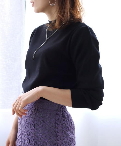 HER CLOSET（ハークローゼット）の「【shemoshelly】WEB限定プチハイネックベーシックニットプルオーバー（ニット/セーター・レディース・ブラック/ダークグリーン/ブラウン/ブルー/アイボリー/グレイッシュベージュ・M）」の3枚目の写真