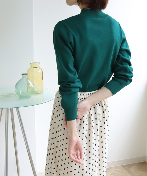 HER CLOSET（ハークローゼット）の「【shemoshelly】WEB限定プチハイネックベーシックニットプルオーバー（ニット/セーター・レディース・ブラック/ダークグリーン/ブラウン/ブルー/アイボリー/グレイッシュベージュ・M）」の10枚目の写真