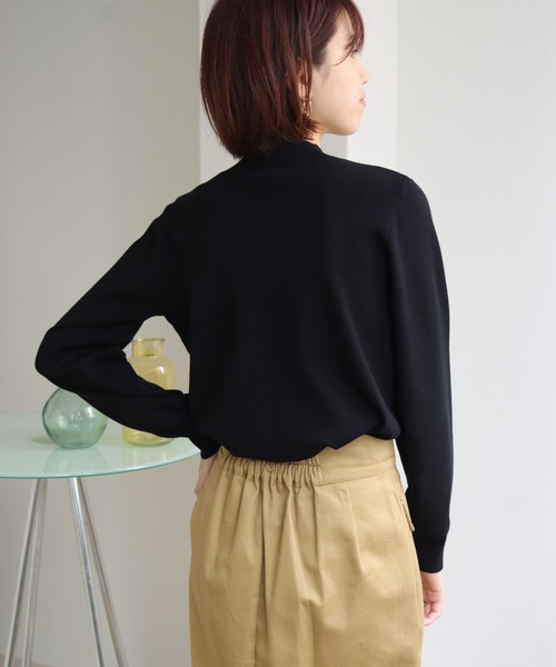 HER CLOSET（ハークローゼット）の「【shemoshelly】WEB限定プチハイネックベーシックニットプルオーバー（ニット/セーター・レディース・ブラック/ダークグリーン/ブラウン/ブルー/アイボリー/グレイッシュベージュ・M）」の21枚目の写真