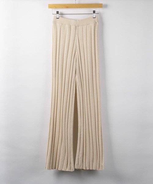 me+em select（ミームセレクト）の「クロシェプリーツニットワイドパンツ【裏地付き】（その他パンツ・レディース・ベージュ/ブラック/オートミール/イエロー/グリーン・FREE）」の21枚目の写真