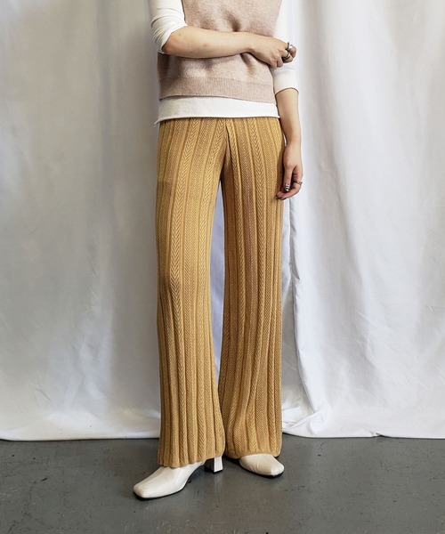 me+em select（ミームセレクト）の「クロシェプリーツニットワイドパンツ【裏地付き】（その他パンツ・レディース・ベージュ/ブラック/オートミール/イエロー/グリーン・FREE）」の6枚目の写真