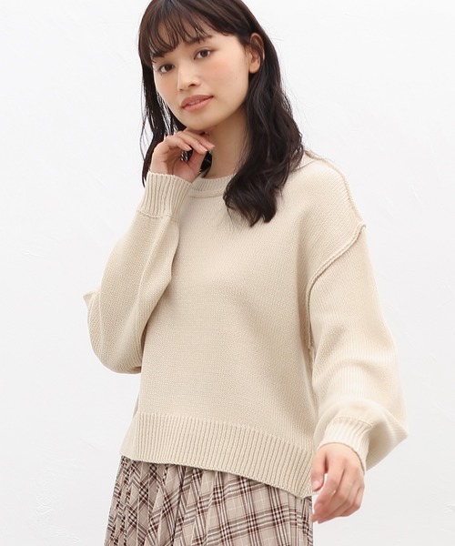 Honeys（ハニーズ）の「アウトシームトップス（ニット/セーター・レディース・アイボリー/パープル/ブラック/オリーブ/ベージュ・L/S/M）」の3枚目の写真