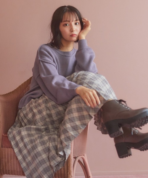 Honeys（ハニーズ）の「アウトシームトップス（ニット/セーター・レディース・アイボリー/パープル/ブラック/オリーブ/ベージュ・L/S/M）」の12枚目の写真