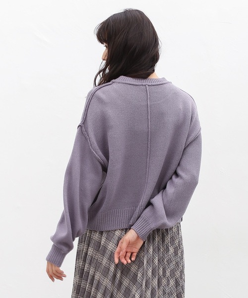 Honeys（ハニーズ）の「アウトシームトップス（ニット/セーター・レディース・アイボリー/パープル/ブラック/オリーブ/ベージュ・L/S/M）」の10枚目の写真