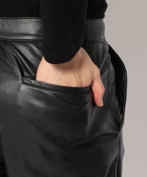 LUSOR（ルーソル）の「LUSOR（ルーソル） SLIM SLACKS エコレザースリムスラックス（スラックス・メンズ・ブラック・LARGE/MEDIUM）」の9枚目の写真