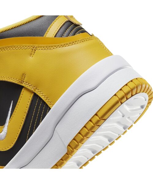 NIKE(ナイキ)の「ナイキ ダンク HIGH アップ ウィメンズシューズ / Nike Dunk High Up Women's Shoes<22-29cm 展開>(スニーカー・レディース・ホワイト/アイボリー/クリーム/ブラック/ホワイト系その他2/グレー系その他2・24.5/25/28.5/23.5/23/26/28/27/29/25.5/24/26.5/22.5/27.5/22)」の13枚目の写真