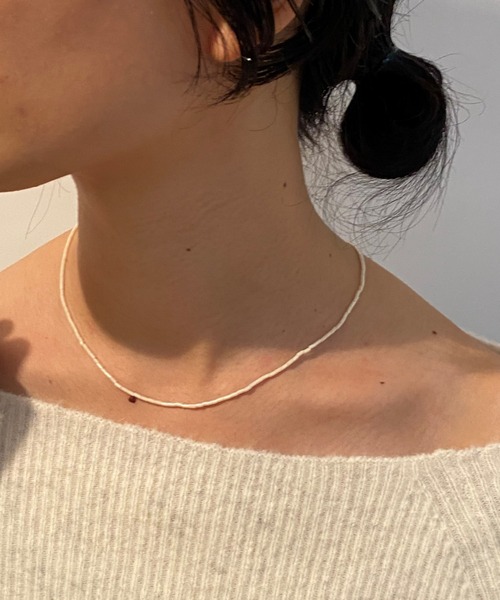 SHENERY（シーナリー）の「【WEB限定】バンブービーズネックレス（ネックレス・レディース・ブラック/オフホワイト/レッド・FREE）」の5枚目の写真