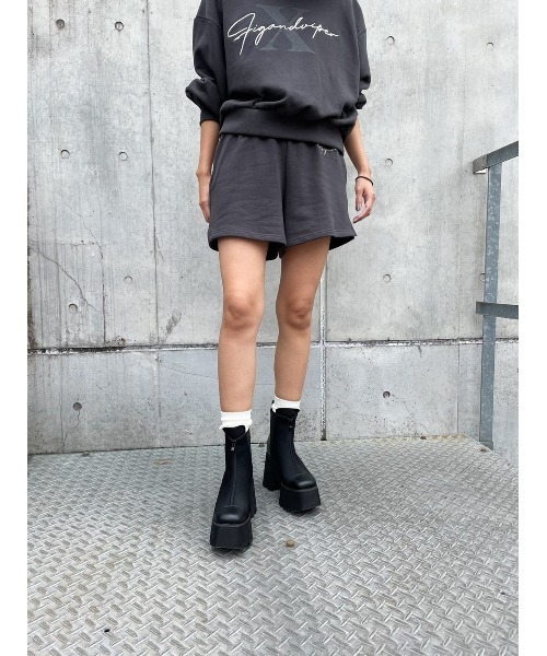 FIG&VIPER（フィグアンドバイパー）の「シャークソールZIPブーツ（ブーツ・レディース・ブラック・SMALL/MEDIUM/LARGE）」の14枚目の写真