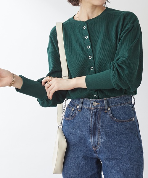 DISCOAT(ディスコート)の「【WEB限定】ワッフルショートカーディガン(カーディガン/ボレロ・レディース・ブラック/ブラウン/グリーン/グレイッシュベージュ/テラコッタ/オフホワイト/イエロー/レッド/グリーン系その他・FREE)」の6枚目の写真