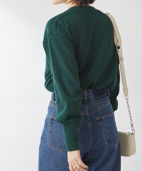 DISCOAT(ディスコート)の「【WEB限定】ワッフルショートカーディガン(カーディガン/ボレロ・レディース・ブラック/ブラウン/グリーン/グレイッシュベージュ/テラコッタ/オフホワイト/イエロー/レッド/グリーン系その他・FREE)」の11枚目の写真