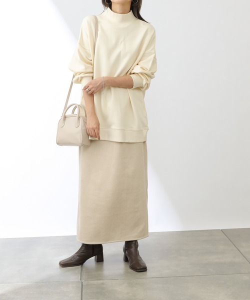 COLONY 2139（コロニートゥーワンスリーナイン）の「裏毛ハイネックプルオーバー（スウェット・レディース・ブラック/モカ/グリーン/アイボリー/ブルー・MEDIUM/LARGE）」の6枚目の写真