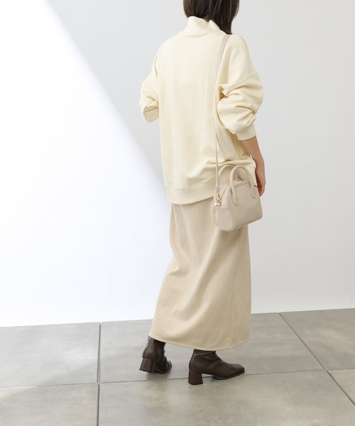 COLONY 2139（コロニートゥーワンスリーナイン）の「裏毛ハイネックプルオーバー（スウェット・レディース・ブラック/モカ/グリーン/アイボリー/ブルー・MEDIUM/LARGE）」の10枚目の写真