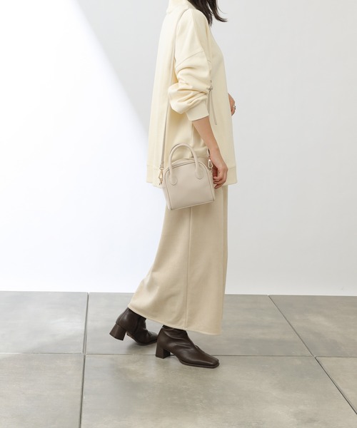 COLONY 2139（コロニートゥーワンスリーナイン）の「裏毛ハイネックプルオーバー（スウェット・レディース・ブラック/モカ/グリーン/アイボリー/ブルー・MEDIUM/LARGE）」の17枚目の写真