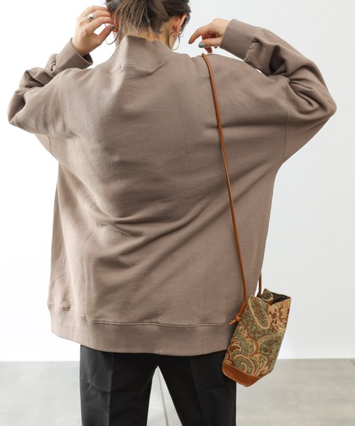 COLONY 2139（コロニートゥーワンスリーナイン）の「裏毛ハイネックプルオーバー（スウェット・レディース・ブラック/モカ/グリーン/アイボリー/ブルー・MEDIUM/LARGE）」の21枚目の写真