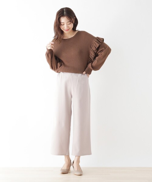 SHOO・LA・RUE(シューラルー)の「◆肩フリルボリュームスリーブリブニット(ニット/セーター・レディース・ブラック/アイボリー/ブラウン系・02/03/04)」の7枚目の写真