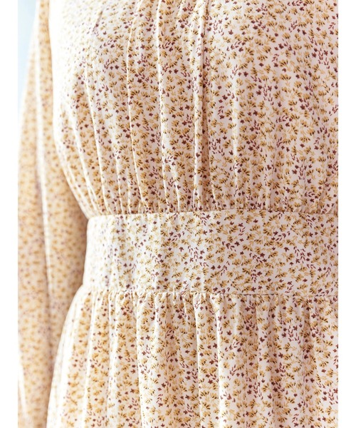 earth music&ecology（アースミュージックアンドエコロジー）の「【WEB限定】エンパイアフラワーワンピース（ワンピース・レディース・ブラック/アイボリー・FREE）」の4枚目の写真