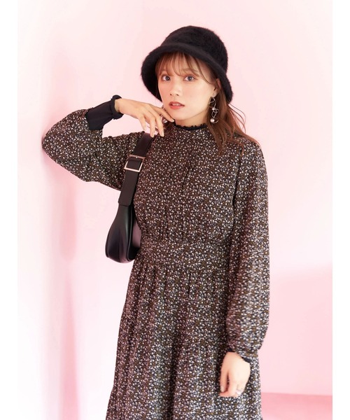 earth music&ecology（アースミュージックアンドエコロジー）の「【WEB限定】エンパイアフラワーワンピース（ワンピース・レディース・ブラック/アイボリー・FREE）」の19枚目の写真