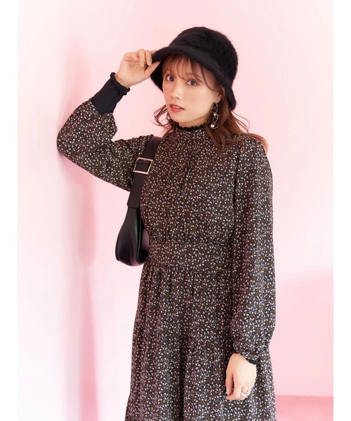 earth music&ecology（アースミュージックアンドエコロジー）の「【WEB限定】エンパイアフラワーワンピース（ワンピース・レディース・ブラック/アイボリー・FREE）」の20枚目の写真