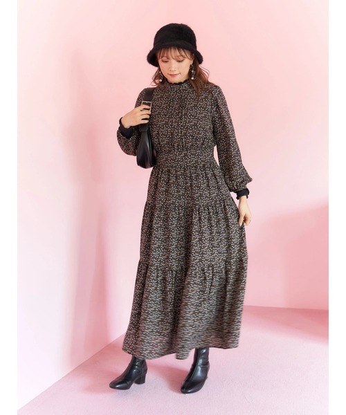 earth music&ecology（アースミュージックアンドエコロジー）の「【WEB限定】エンパイアフラワーワンピース（ワンピース・レディース・ブラック/アイボリー・FREE）」の22枚目の写真