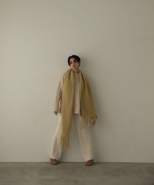 marjour(マージュール)の「BULKY MUFFLER(マフラー・レディース・アイボリー/カーキ/イエロー・FREE)」の17枚目の写真